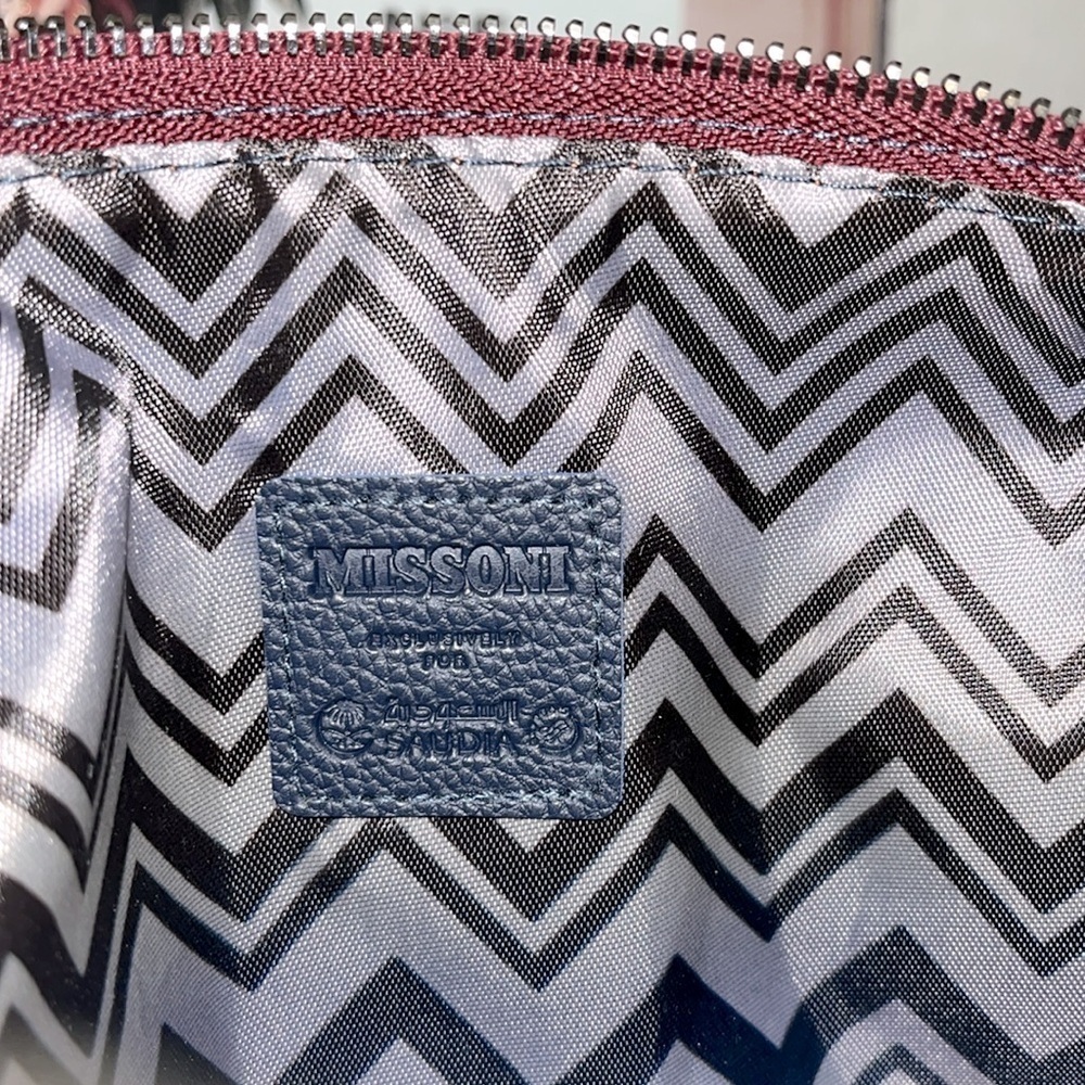 NWOT Missoni Women’s Blue Leather Cosmetic Travel Pouch Wristlet Bag - Picture 7 of 9